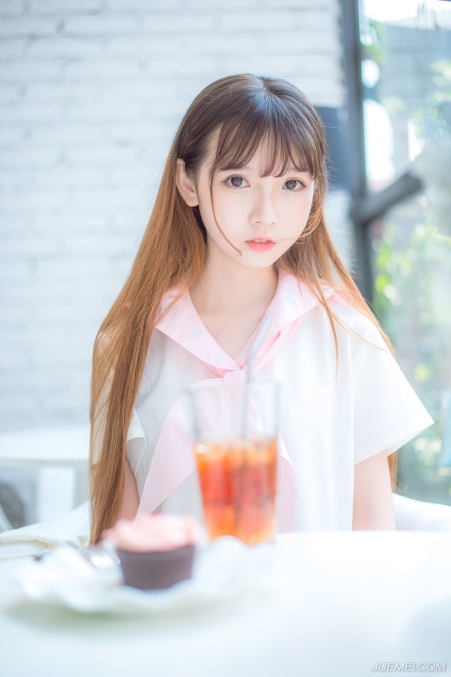 “是。”法正身后，走出了一男一女，在刘璝、刘璋愕然的目光中，将当日的对话重新上演了一遍。